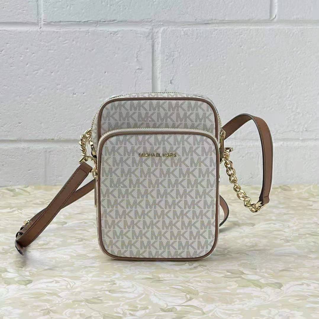 MICHAEL KORS 35F1GTVC2B JET SET TRAVEL MEDIUM CROSSBODY BAG MK VANILLA MICHAEL KORS 35F1GTVC2B JET SET TRAVEL MEDIUM CROSSBODY BAG MK VANILLA
